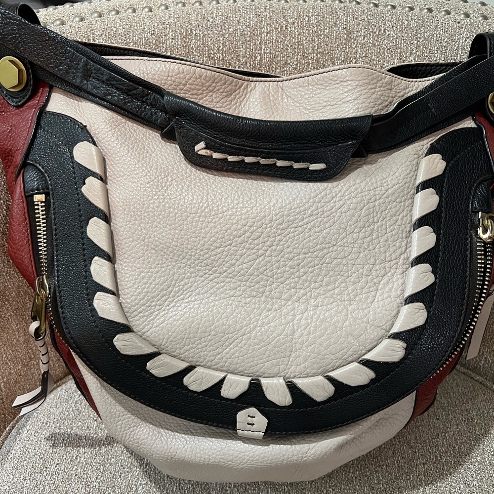 OrYANY Red and White Leather Hobo Bag with Style and Functionality. - Picture 2 of 15